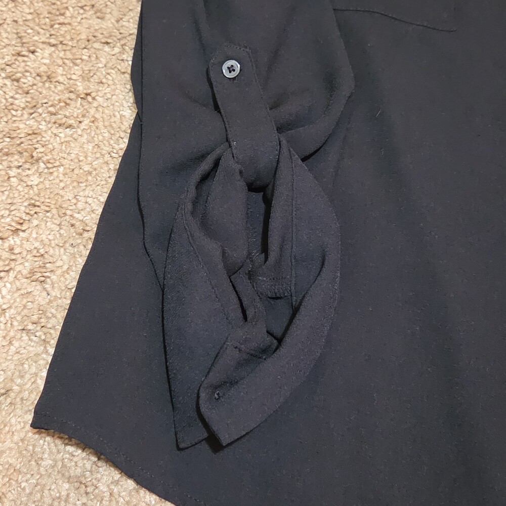 Apt 9 Black Blouse Womens XL V-Neck Roll Tab Sleeve Lightweight Shirt Casual Top - Picture 14 of 16